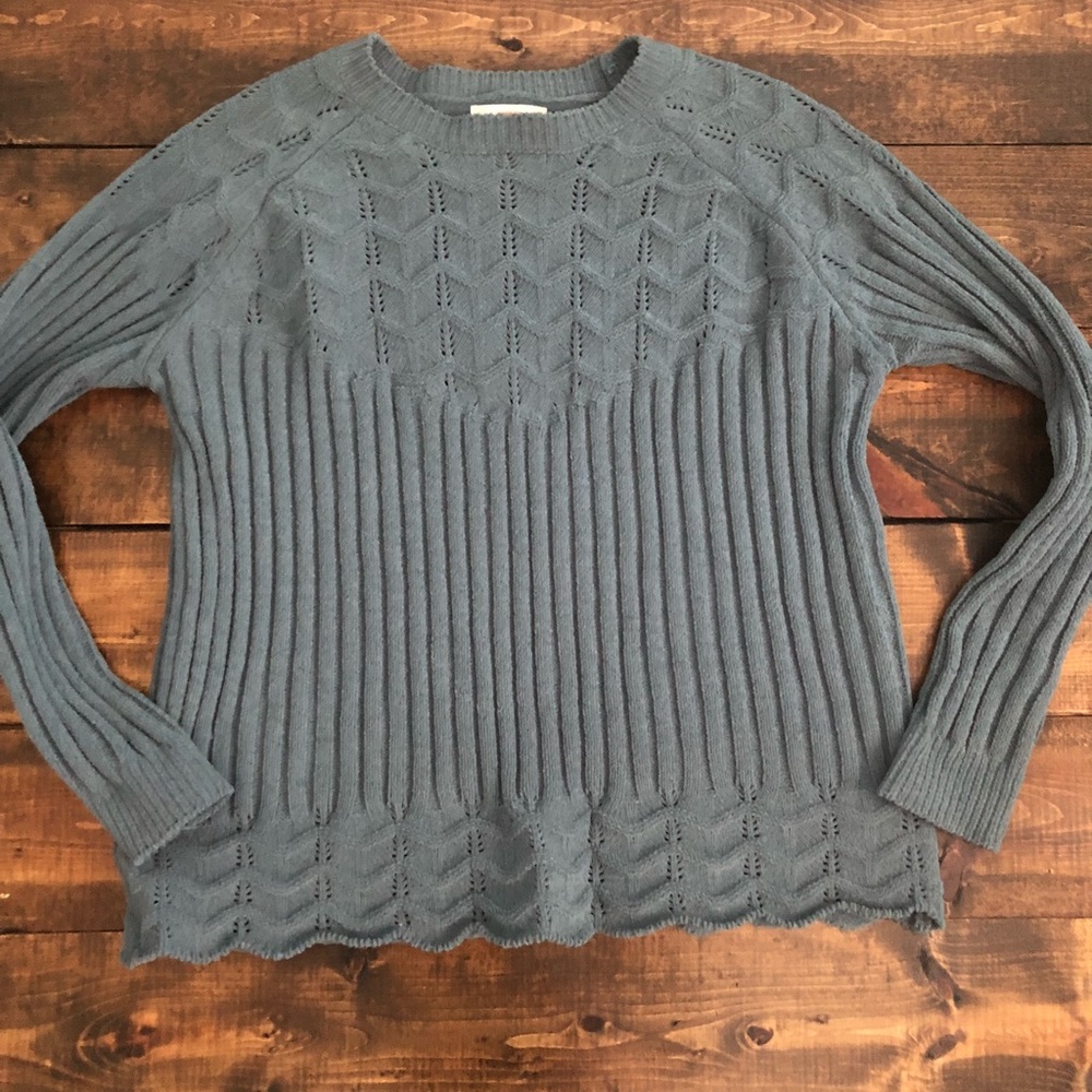 Super Soft Sweater. Never Worn - image 1